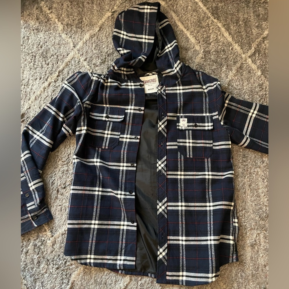 Micros button down hoodie flannel.